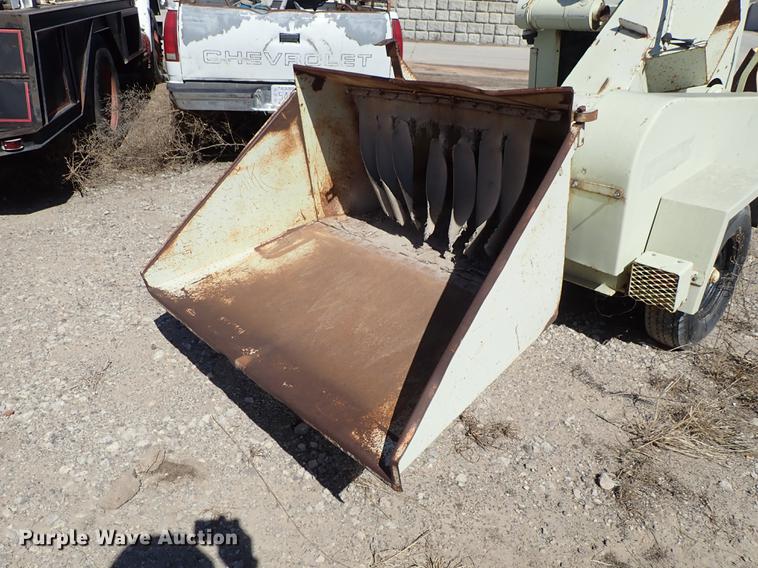 image for item DF8829 Wood chipper