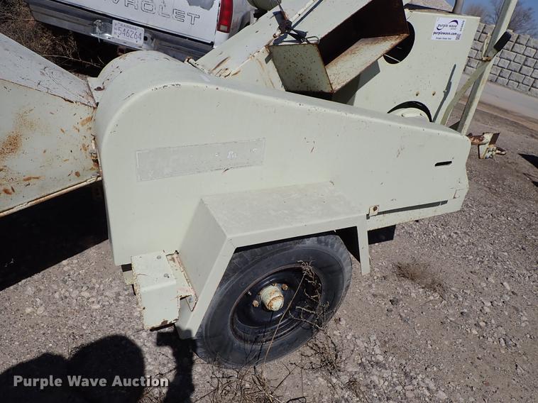 image for item DF8829 Wood chipper