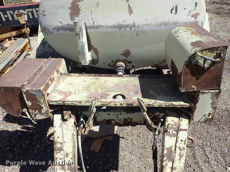 image for item DF8835 Tank trailer