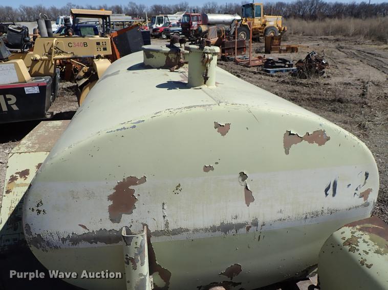 image for item DF8835 Tank trailer