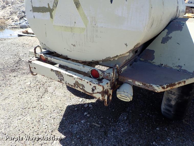 image for item DF8835 Tank trailer