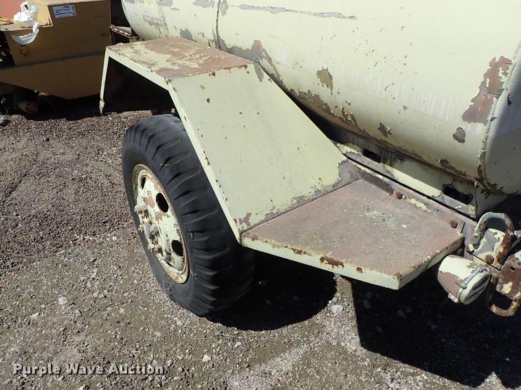 image for item DF8835 Tank trailer
