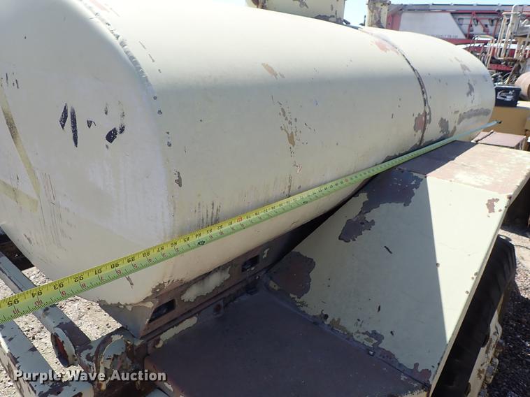 image for item DF8835 Tank trailer