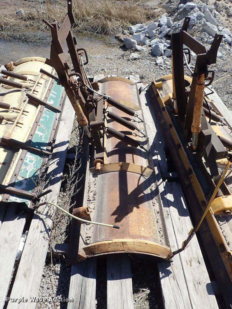 image for item DF8836 (3) snow plows