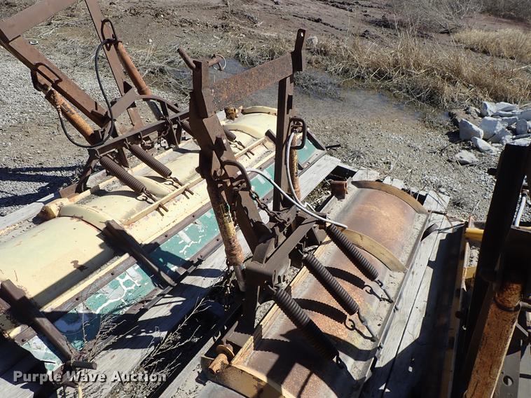 image for item DF8836 (3) snow plows