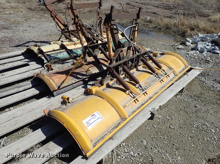image for item DF8836 (3) snow plows