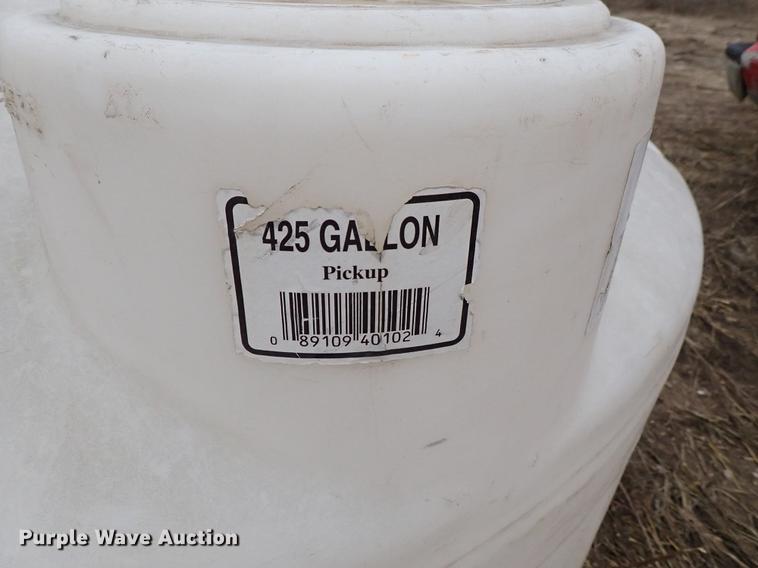 image for item DF8860 (2) poly tanks