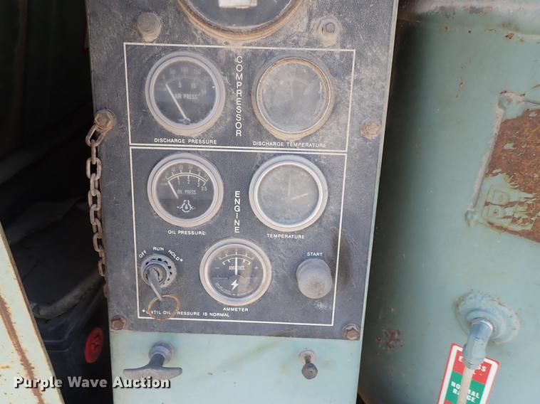 image for item DF8864 Gardner Denver air compressor