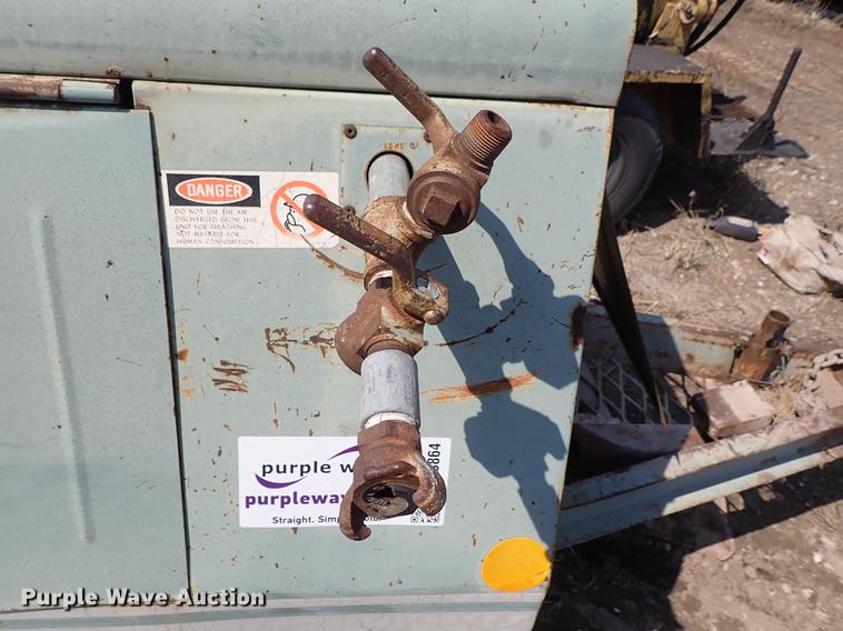 image for item DF8864 Gardner Denver air compressor