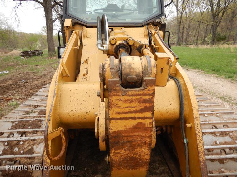 image for item DY9812 2005 Caterpillar 953C track loader