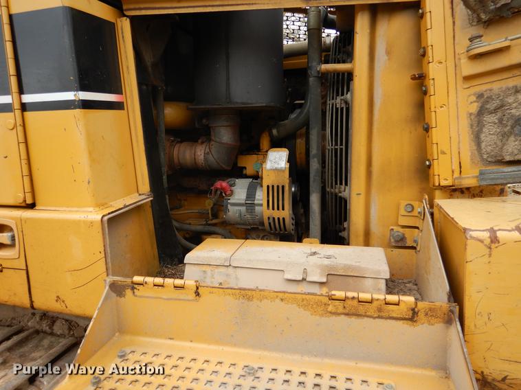 image for item DY9812 2005 Caterpillar 953C track loader