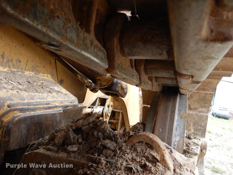 image for item DY9812 2005 Caterpillar 953C track loader