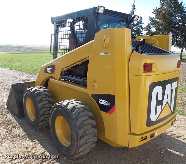 image for item EF9512 2013 Caterpillar 236B3 skid steer