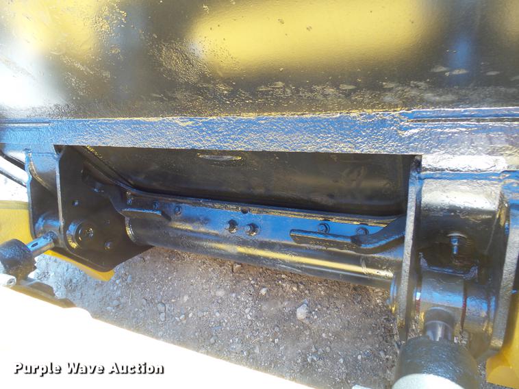 image for item EF9512 2013 Caterpillar 236B3 skid steer