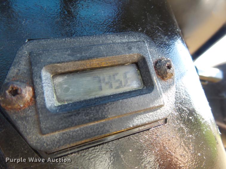 image for item EF9512 2013 Caterpillar 236B3 skid steer