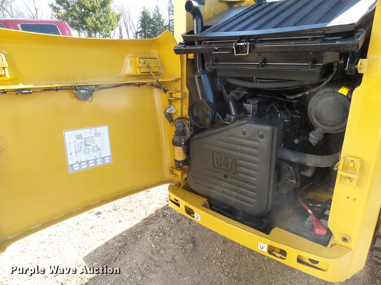 image for item EF9512 2013 Caterpillar 236B3 skid steer