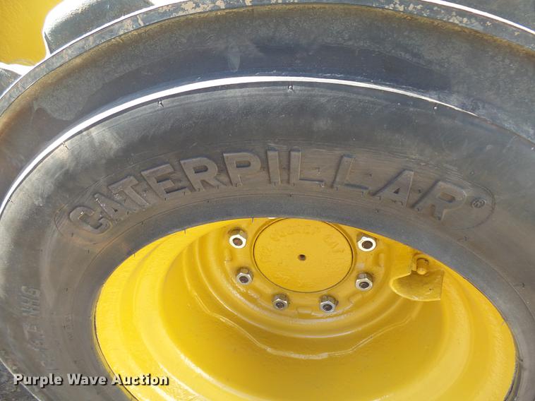 image for item EF9512 2013 Caterpillar 236B3 skid steer