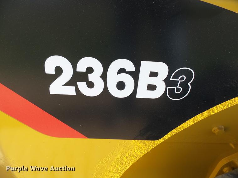image for item EF9512 2013 Caterpillar 236B3 skid steer
