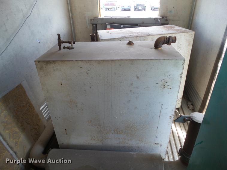 image for item EM9159 Onan 1750FE generator
