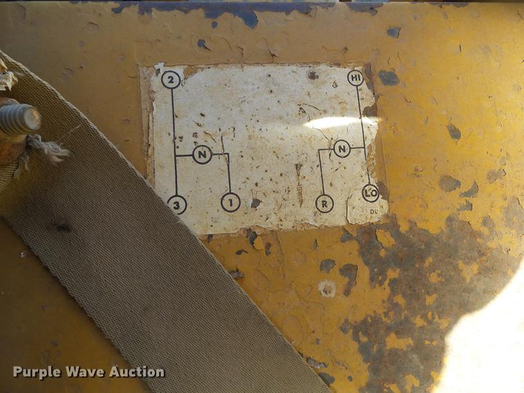 image for item EM9161 1966 Allis Chalmers M100B motor grader