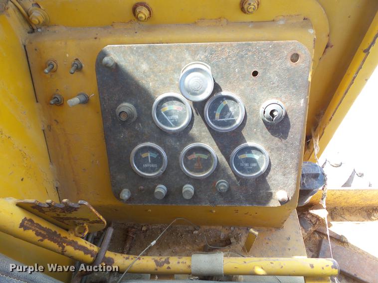 image for item EM9161 1966 Allis Chalmers M100B motor grader