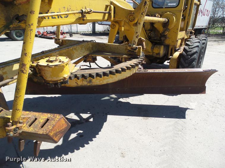 image for item EM9161 1966 Allis Chalmers M100B motor grader