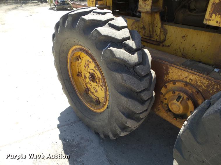 image for item EM9161 1966 Allis Chalmers M100B motor grader