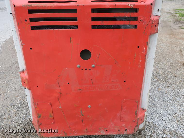 image for item EO9480 1999 Bobcat 453 skid steer