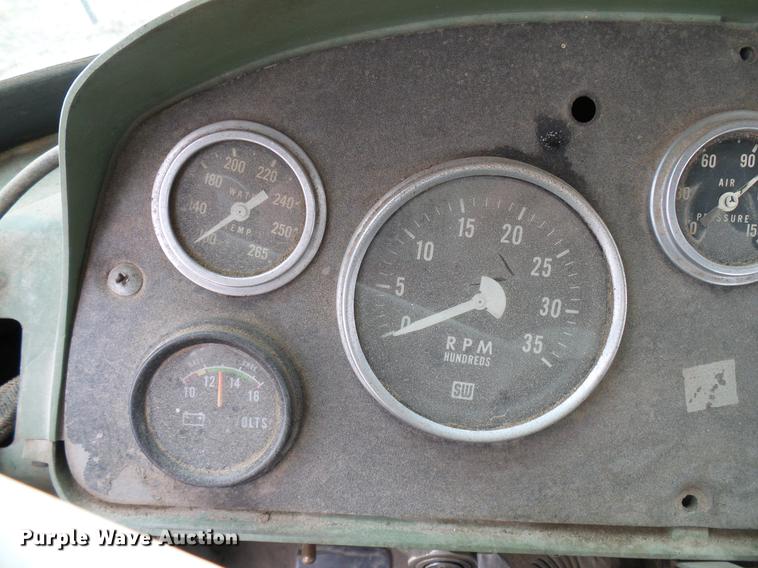 image for item EP9621 1971 Mack RS700L truck cab and chassis