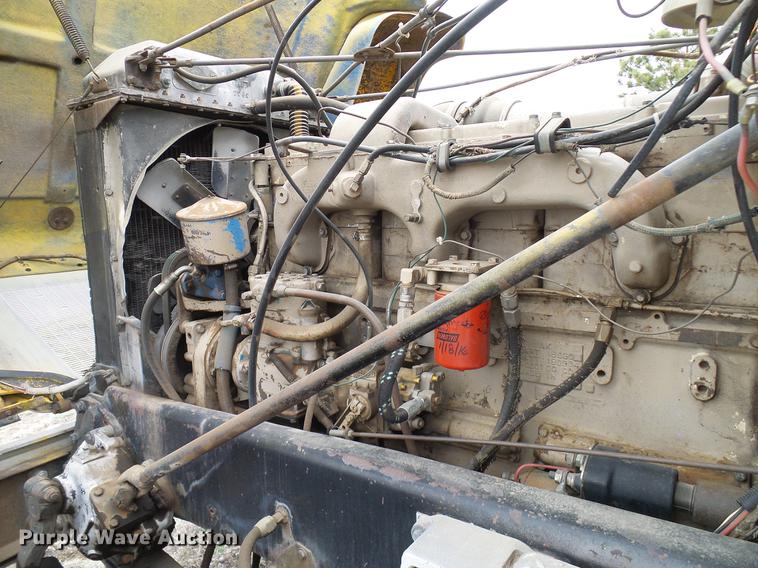 image for item EP9621 1971 Mack RS700L truck cab and chassis