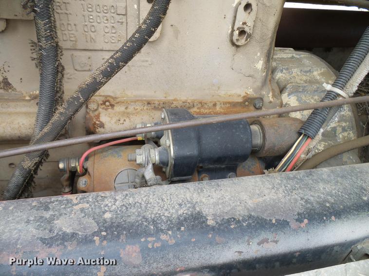 image for item EP9621 1971 Mack RS700L truck cab and chassis