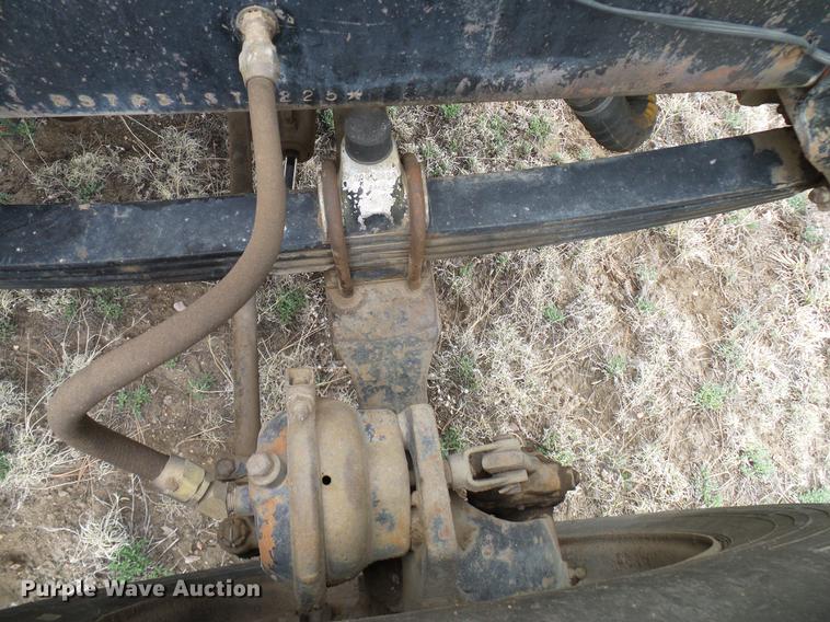 image for item EP9621 1971 Mack RS700L truck cab and chassis