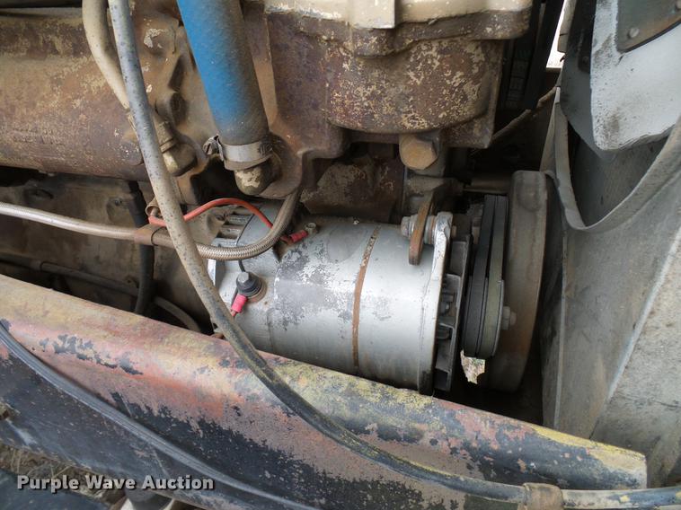 image for item EP9621 1971 Mack RS700L truck cab and chassis