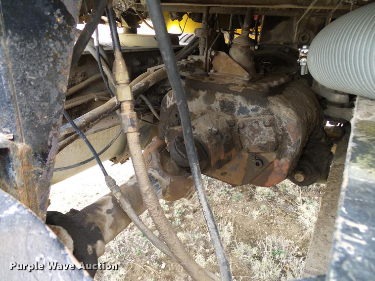 image for item EP9621 1971 Mack RS700L truck cab and chassis