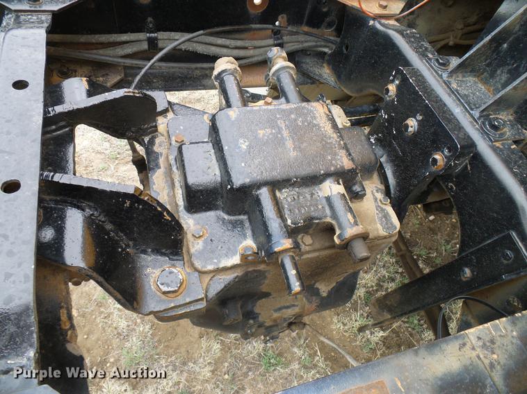 image for item EP9621 1971 Mack RS700L truck cab and chassis