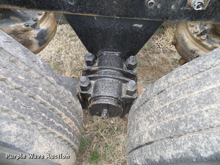 image for item EP9621 1971 Mack RS700L truck cab and chassis