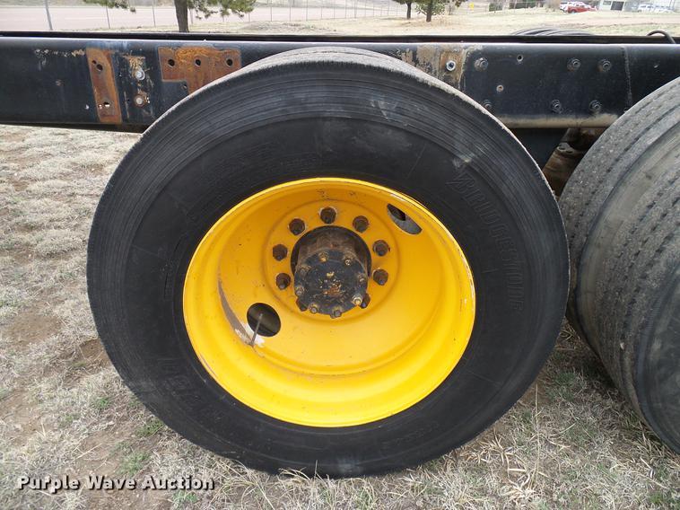 image for item EP9621 1971 Mack RS700L truck cab and chassis