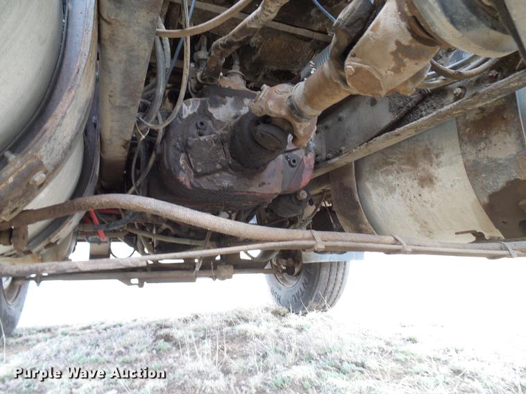 image for item EP9621 1971 Mack RS700L truck cab and chassis