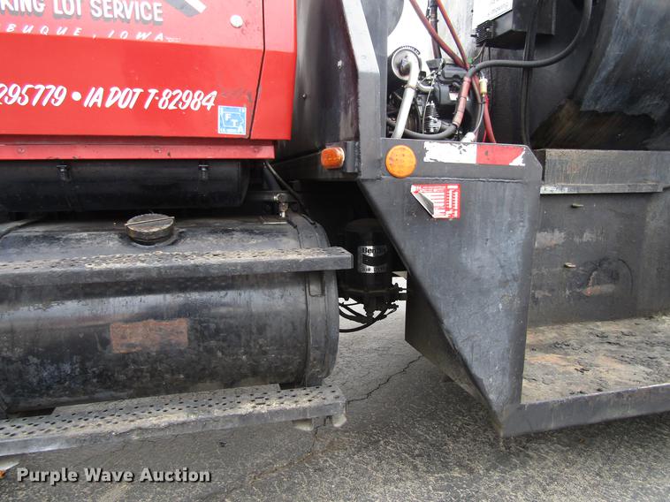 image for item EU9613 1990 Ford LT8000 seal coat truck