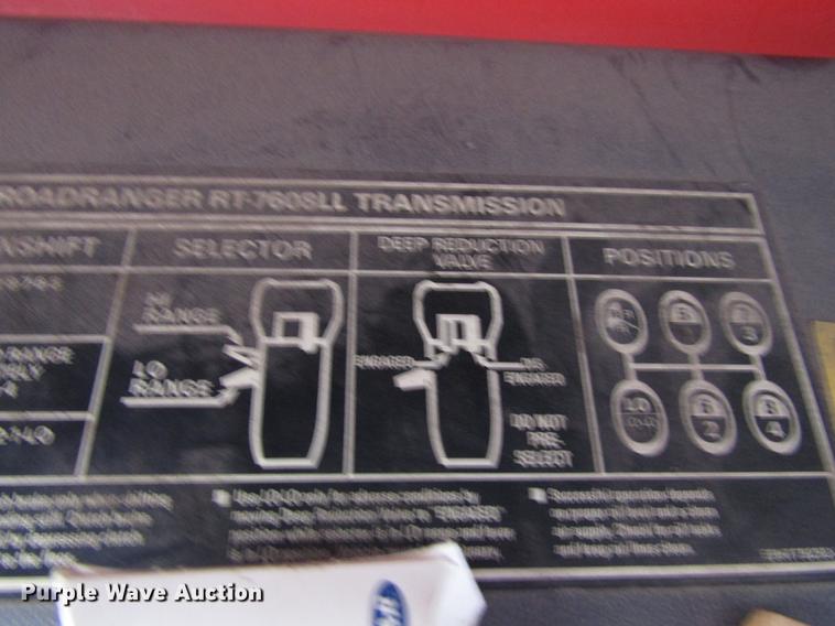 image for item EU9613 1990 Ford LT8000 seal coat truck