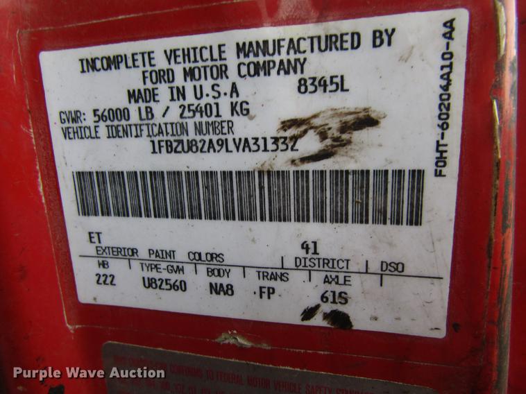 image for item EU9613 1990 Ford LT8000 seal coat truck