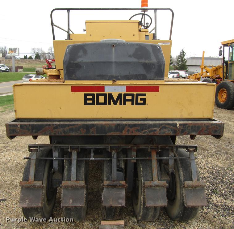 image for item EU9614 Bomag BW12R pneumatic roller