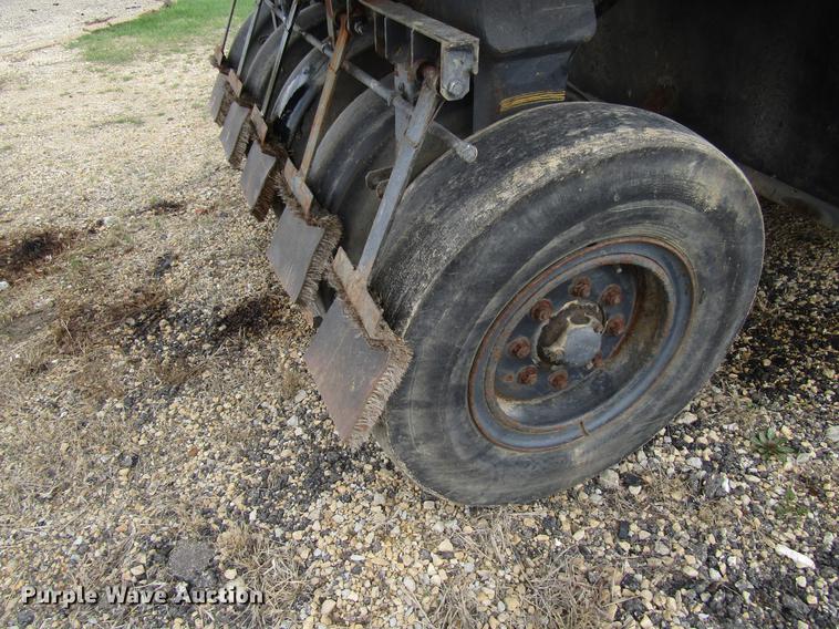 image for item EU9614 Bomag BW12R pneumatic roller