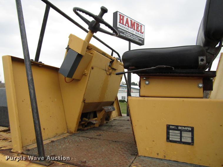 image for item EU9614 Bomag BW12R pneumatic roller