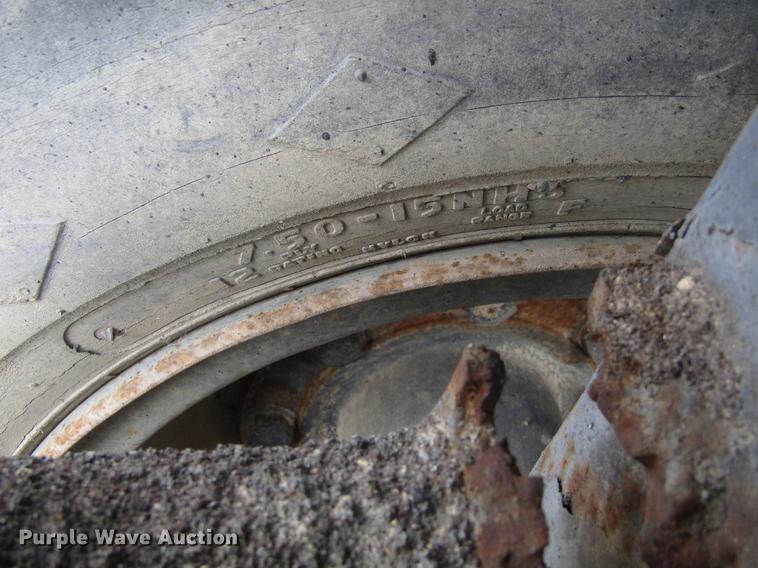 image for item EU9614 Bomag BW12R pneumatic roller