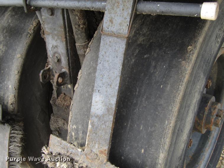 image for item EU9614 Bomag BW12R pneumatic roller