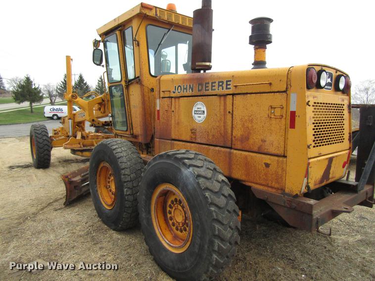 image for item EU9615 1985 John Deere 770AH motor grader