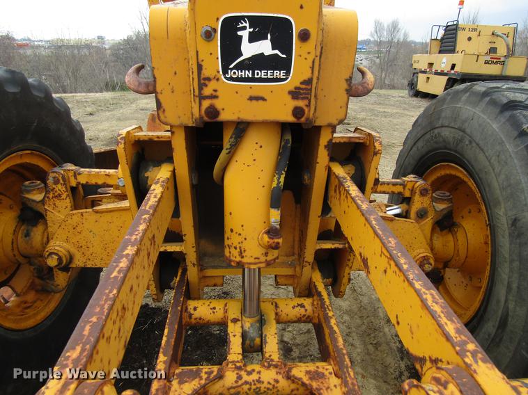 image for item EU9615 1985 John Deere 770AH motor grader
