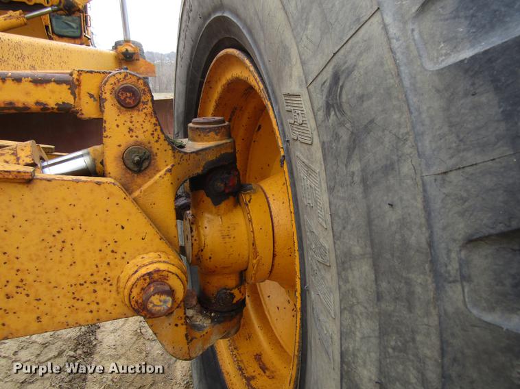 image for item EU9615 1985 John Deere 770AH motor grader