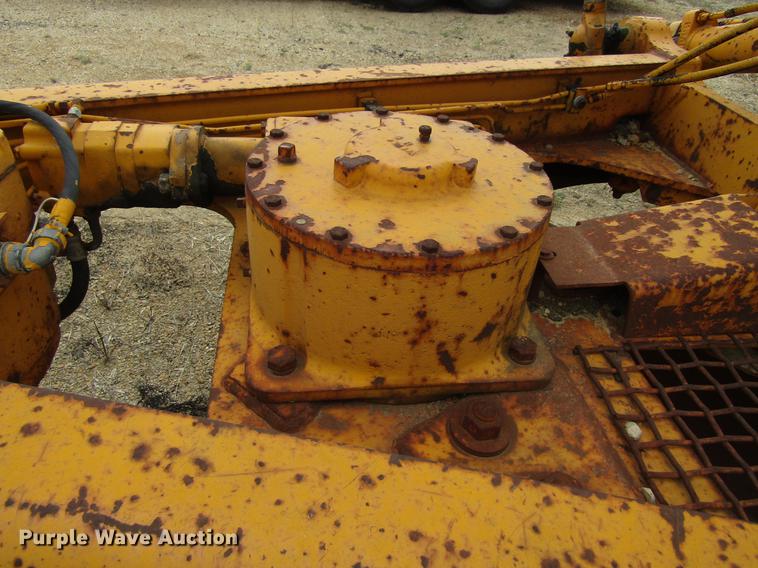 image for item EU9615 1985 John Deere 770AH motor grader